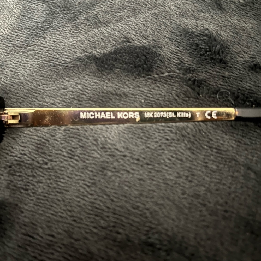 MICHAEL KORS 🕶️😎SUNGLASSES - Picture 2 of 3